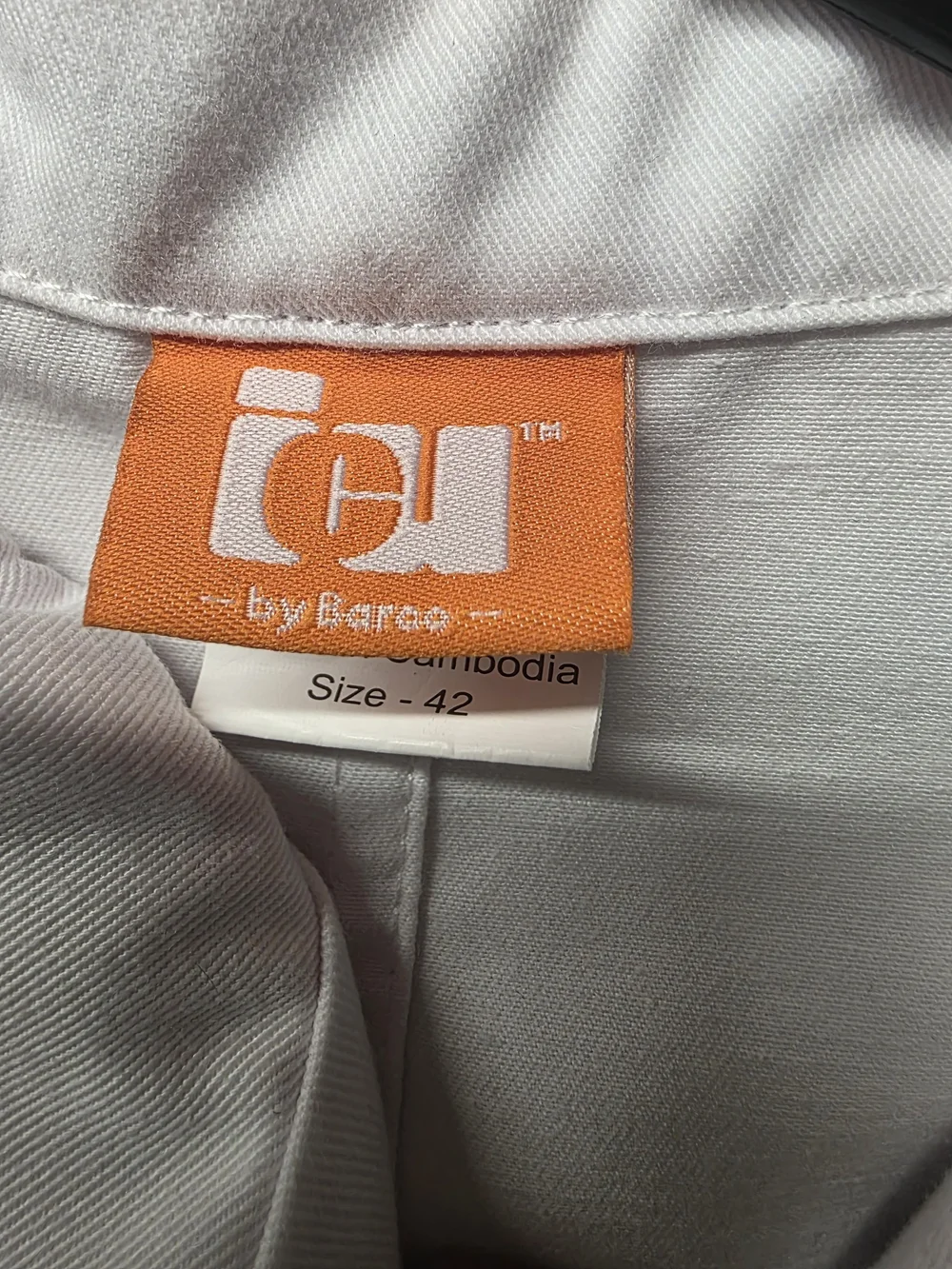 Barco iQ Mens White Lab Coat Size 42 - 3 Pocket Medical Doctor 36